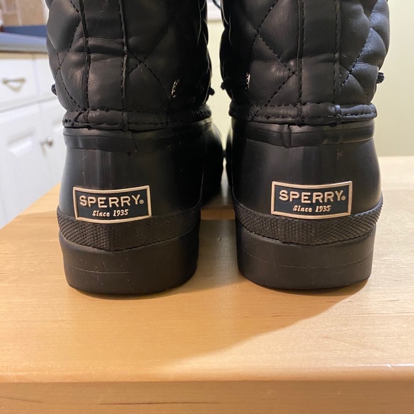 Sperry Quilted boots - Picture 7 of 8